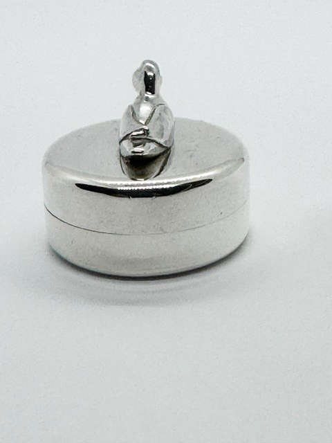 duck pill box 4