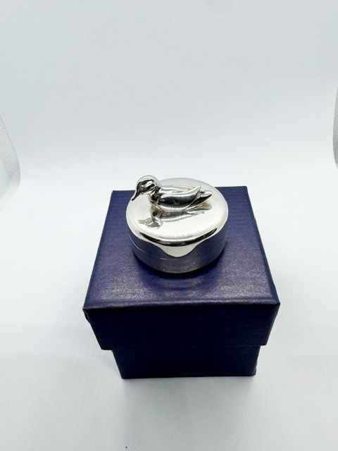 Pillbox Duck Silver Round. Pillbox Duck Silver Round.